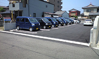 東丸の内駐車場